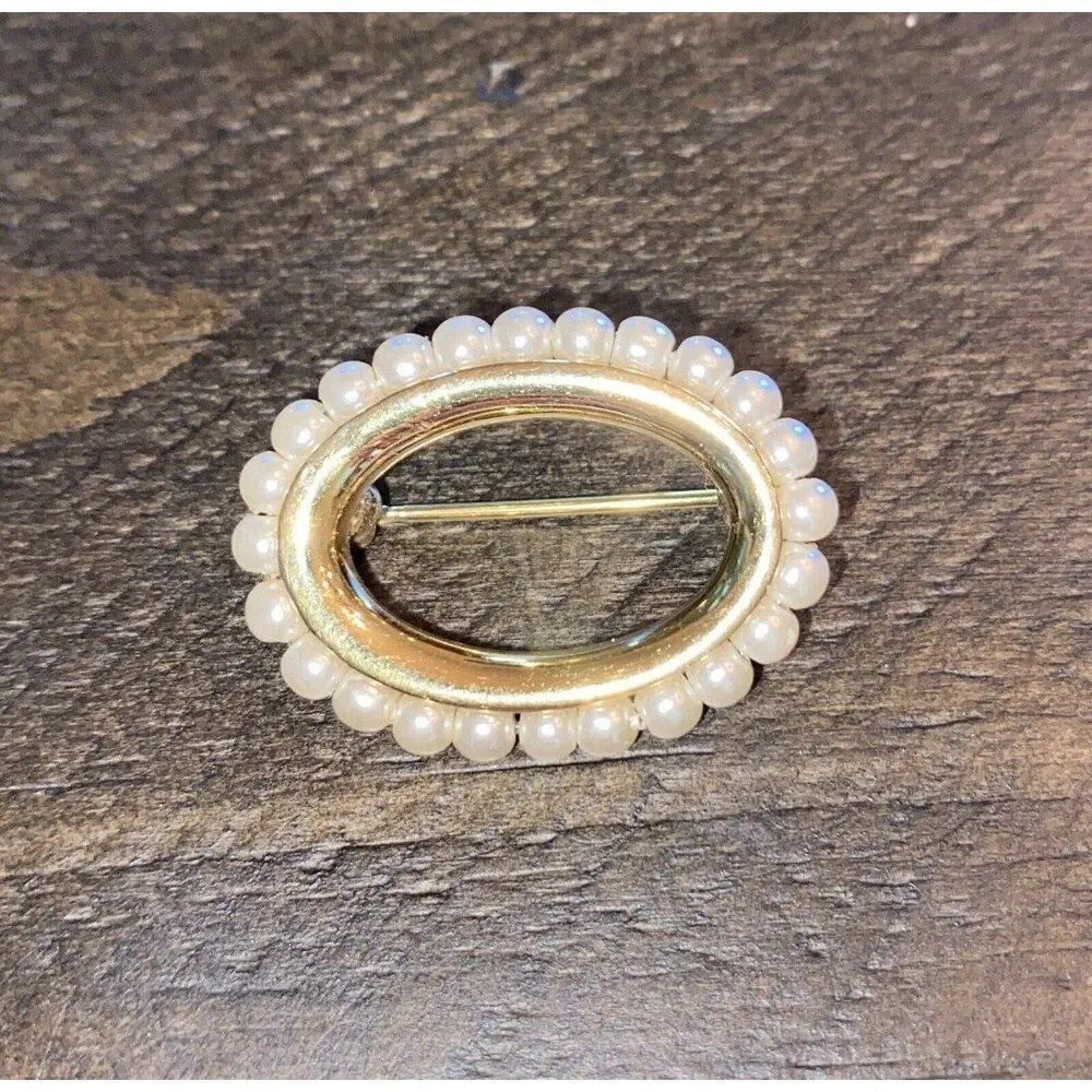 Vintage Napier Gold Tone Pearl Signed Oval Brooch Pin